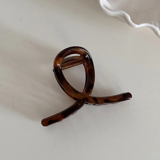 Leopard Print Large Hair Claw Clip – Bold Vintage Style Hair Claw Clip ZURRIES BILLINERY (PVT) LTD.