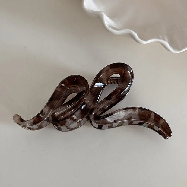 Leopard Print Large Hair Claw Clip – Bold Vintage Style Hair Claw Clip ZURRIES BILLINERY (PVT) LTD.