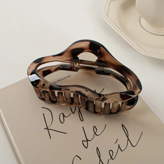 Irregular Hollow Out Hair Claw Clip – Large Geometric Grip Hair Claw Clip ZURRIES BILLINERY (PVT) LTD.