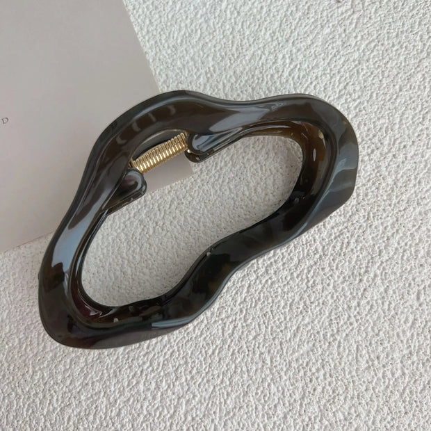 Irregular Hollow Out Hair Claw Clip – Large Geometric Grip Hair Claw Clip ZURRIES BILLINERY (PVT) LTD.